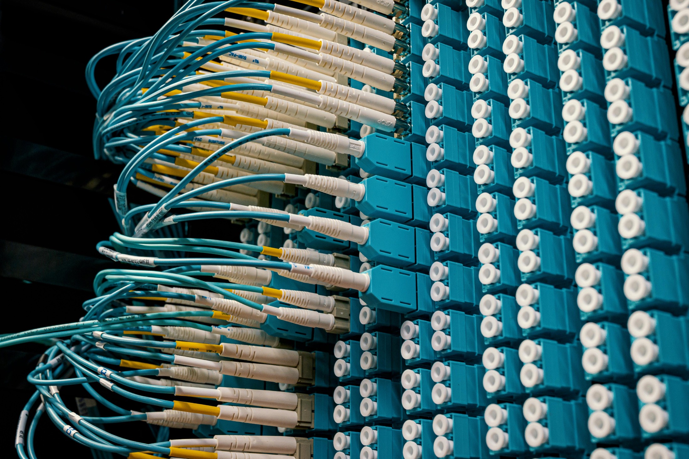 Panel de fibra óptica preparado para distribución de servicio de internet